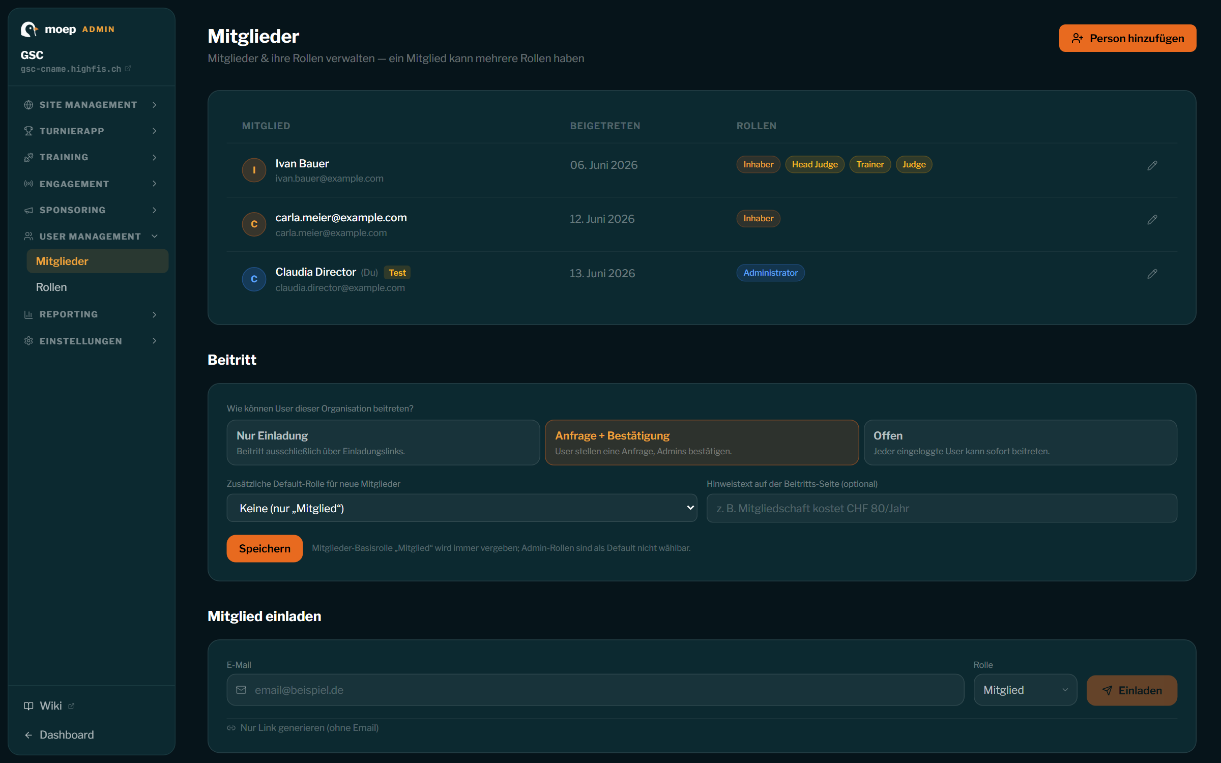 Mitgliederliste mit Rollen-Badges pro Person und den Beitritts-Einstellungen darunter